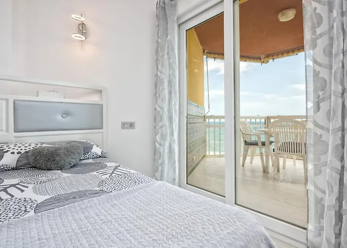 Wintowinrentals Relax & Frontal Sea View In Fuengirola