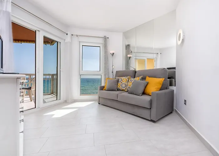 Wintowinrentals Relax & Frontal Sea View In Fuengirola